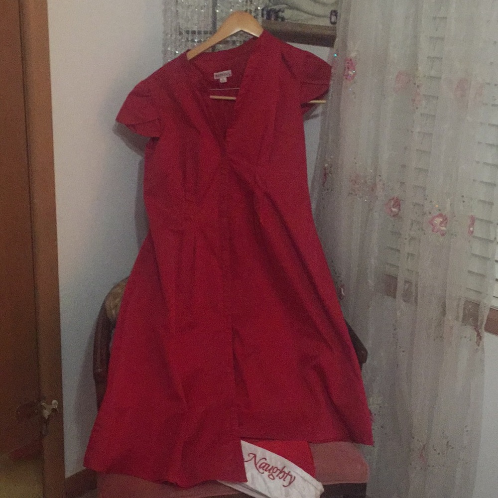 BEAUTIFUL red button down dress :) size 14